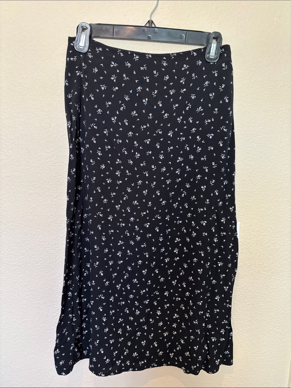 Brandy Melville Floral Print Women's Midi Skirt
